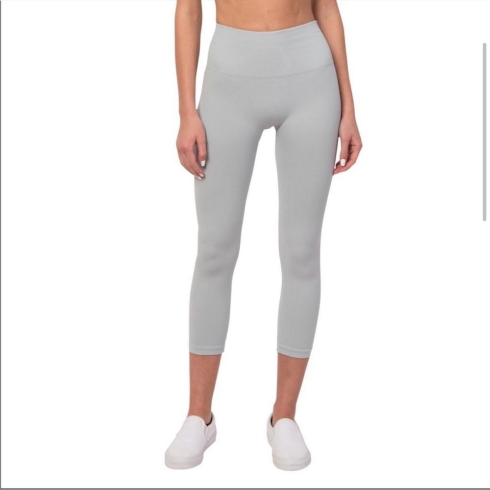 NWOT TLA by Morgan Stewart Gray Leggings